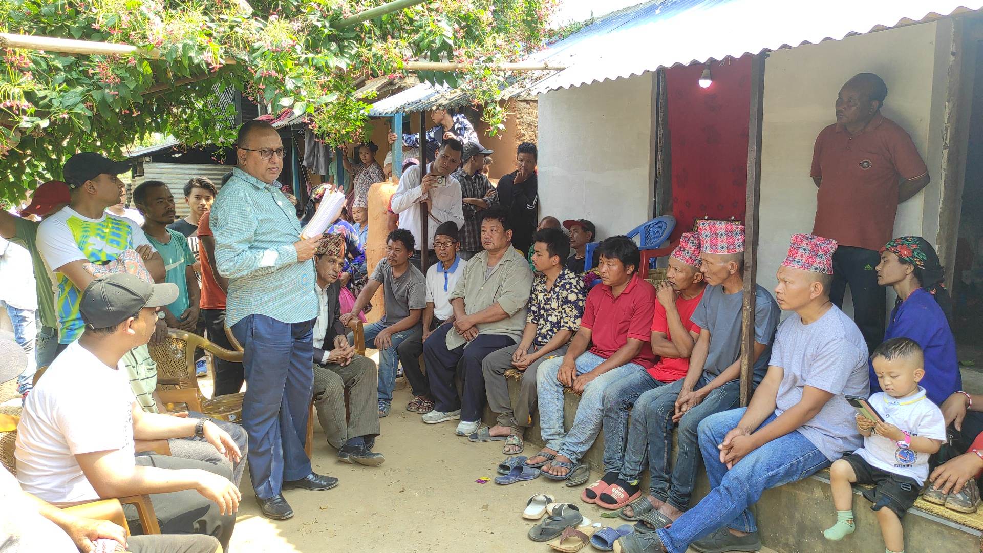 शोकमा सारथी बन्न भुजेल निवास पुगे भण्डारी