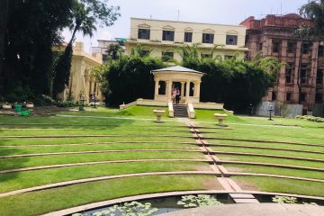 स्वप्न बगैंचमा स्वर्गीय संसार